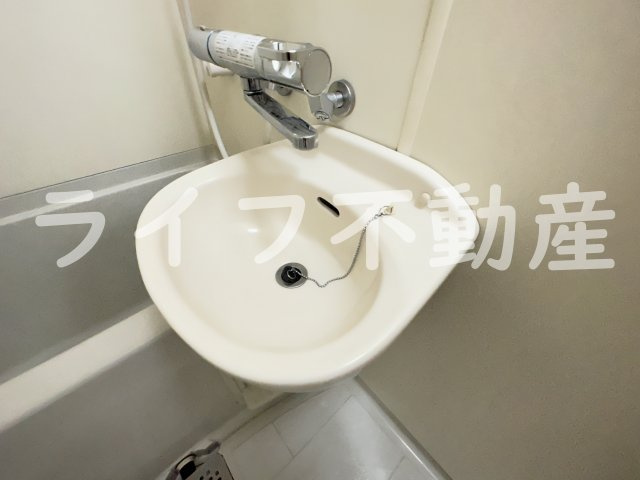 シティーヴェローナの独立洗面台|使いやすい独立洗面台です