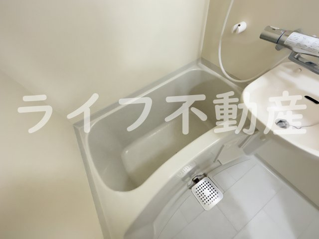 シティーヴェローナの浴室|落ち着いた空間のお風呂です