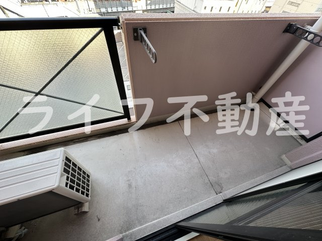 シティーヴェローナのバルコニー|お洗濯にも便利なバルコニー付き