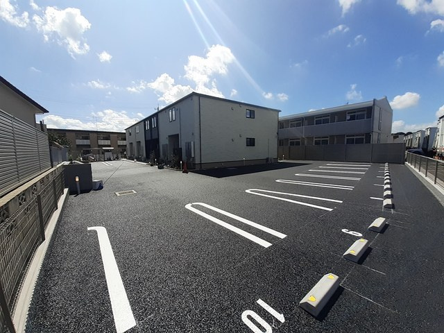 ハイグランドの駐車場