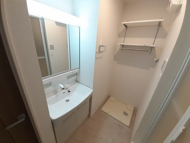 リオンリゾートⅥの独立洗面台|洗面所