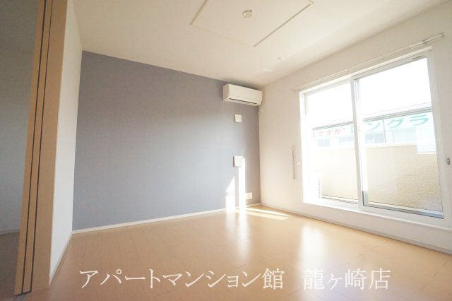 ベルフォ－レ　Ⅱの居間・リビング