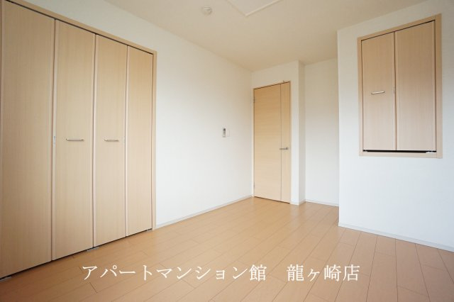 ベリーヒルズＢの寝室