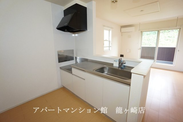 ベリーヒルズＢのキッチン