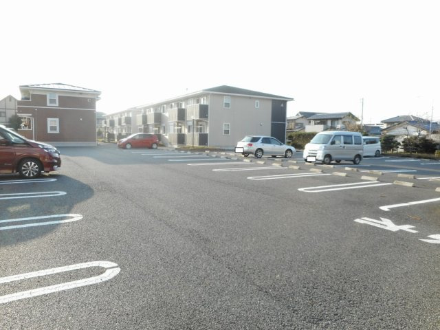 ドゥメゾンＢの駐車場|駐車場