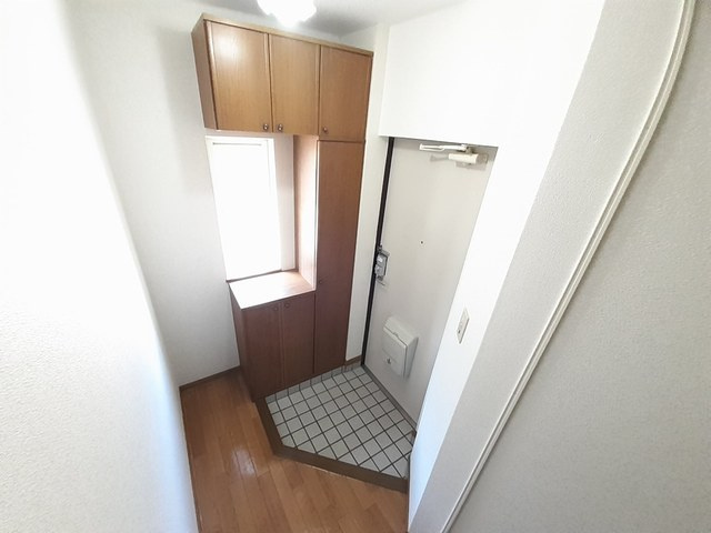 サンプレイス３の玄関|玄関