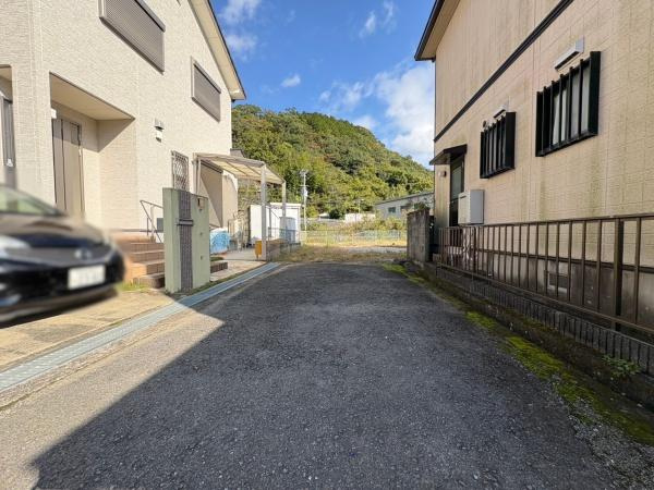 海南市野上中　土地の前面道路含む現地写真