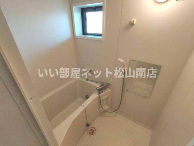 【浴室】 | リビングタウン古川北壱番館　B棟