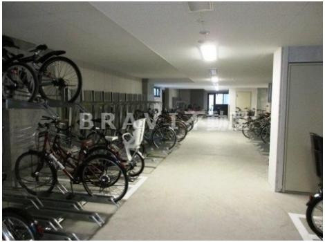 ブランズタワー・ウェリス心斎橋SOUTH（ブランズタワーウェリス心斎橋サウス）　BRAVI不動産のその他共用部分|【ブランズタワー・ウェリス心斎橋SOUTH】駐輪場