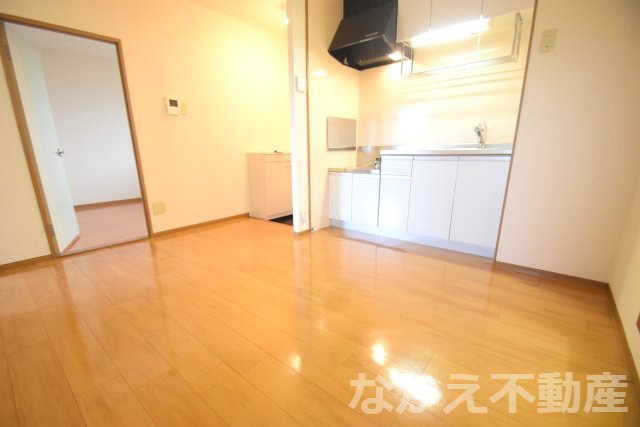 【居間・リビング】 | 使いやすい居間です