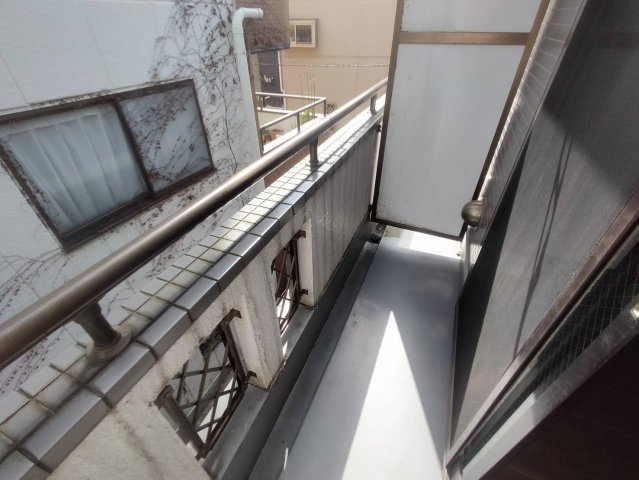 R FIELDS YAWATAのバルコニー