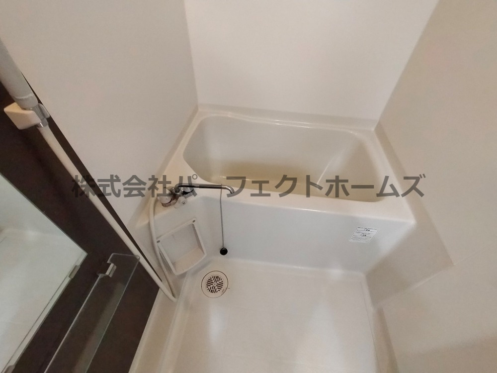 プレシス枚方の浴室|温度調整リモコンで可能