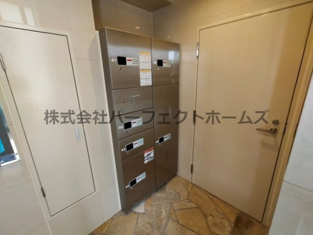 プレシス枚方のその他共用部分|宅配ボックス付き