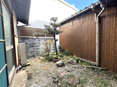 【庭】 | 紫野下柳町貸家