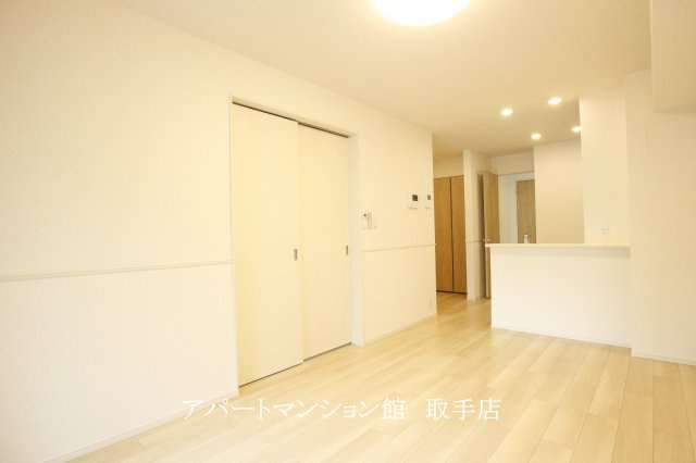 パークヒルズ利根五番館の居間・リビング