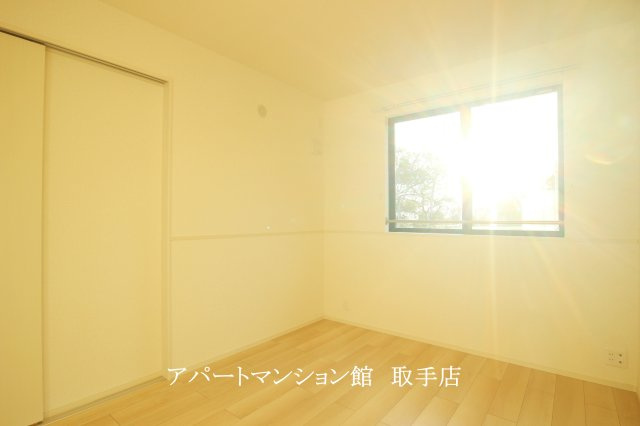 パークヒルズ利根五番館の居間・リビング