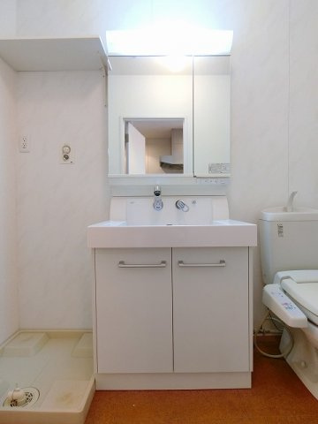 BizSTAY青梅新町の独立洗面台|※別部屋のイメージ写真です。