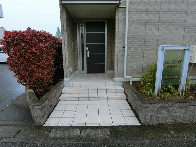 BizSTAY青梅新町のエントランス