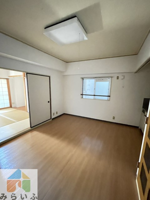 【居間・リビング】 | 原田ビル