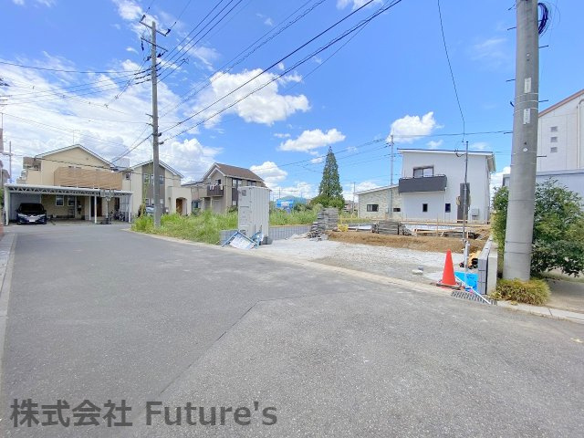 吉川市中央2丁目　新築戸建　全1棟の前面道路含む現地写真|前面道路（5.9ｍ公道）になります。