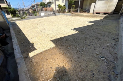【外観】 | 城陽市寺田宮ノ谷　建築条件付き　土地 | 《参考間取プラン》ＬＤＫのキッチンスペースは《対面式キッチン》になっているので、ご家族を見守りながら食事の支度ができます。