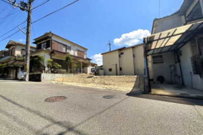 【前面道路含む現地写真】 | 城陽市寺田宮ノ谷　建築条件付き　土地 | 〈こちらの物件〉に興味がある方はお気軽にお問い合わせ下さい！月々のお支払い希望額からお客様が購入可能な物件の価格をシミュレーション致します(*´▽｀*)