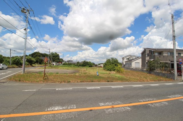 坂戸市横沼　資材置場用地　「坂戸ＩＣ」0.8kmの外観