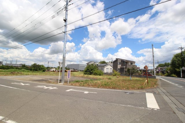 坂戸市横沼　資材置場用地　「坂戸ＩＣ」0.8kmの外観