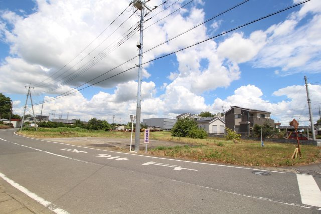 坂戸市横沼　資材置場用地　「坂戸ＩＣ」0.8kmの外観