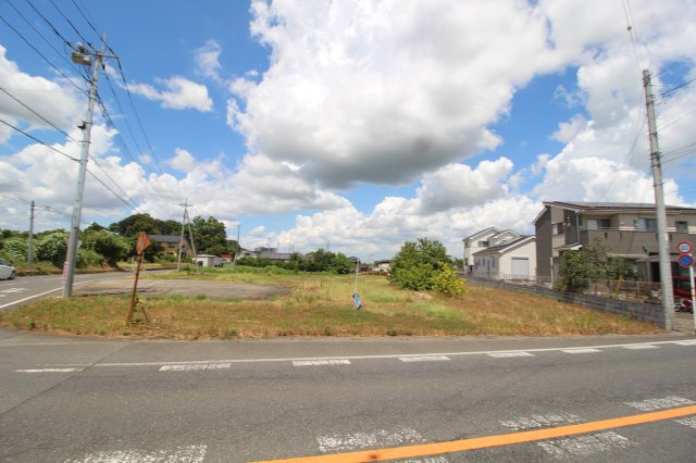 坂戸市横沼　資材置場用地　「坂戸ＩＣ」0.8km