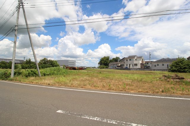 坂戸市横沼　資材置場用地　「坂戸ＩＣ」0.8kmの外観
