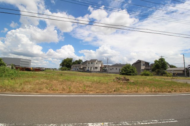 坂戸市横沼　資材置場用地　「坂戸ＩＣ」0.8kmの外観