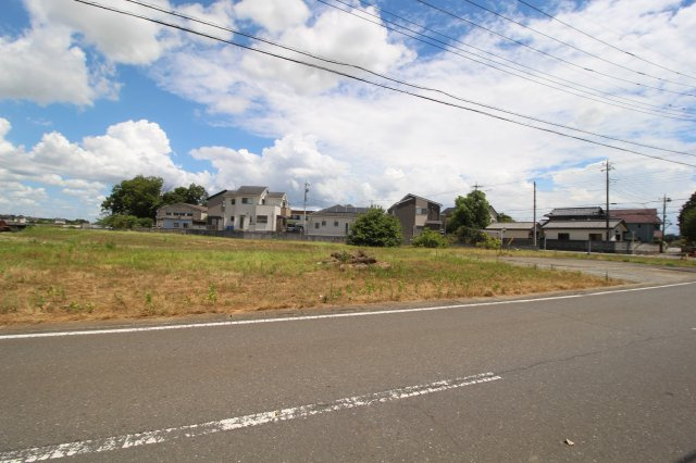 坂戸市横沼　資材置場用地　「坂戸ＩＣ」0.8kmの外観