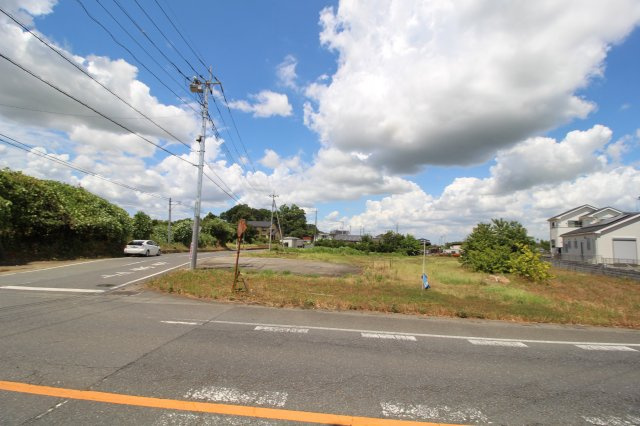 坂戸市横沼　資材置場用地　「坂戸ＩＣ」0.8kmの外観