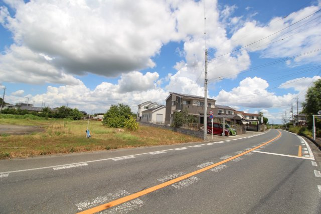 坂戸市横沼　資材置場用地　「坂戸ＩＣ」0.8kmの外観