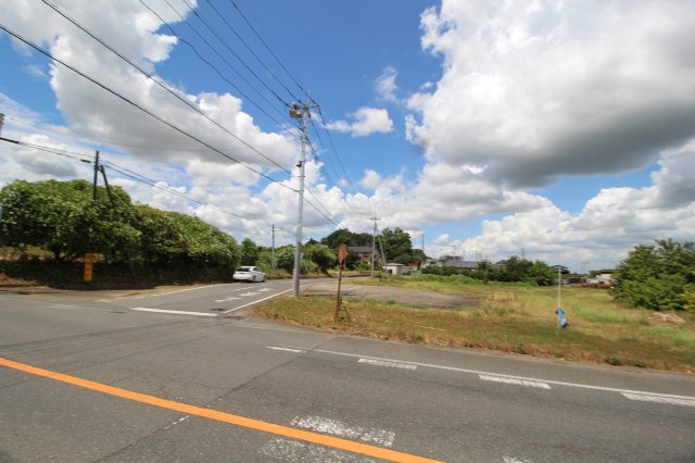 坂戸市横沼　資材置場用地　「坂戸ＩＣ」0.8kmの外観