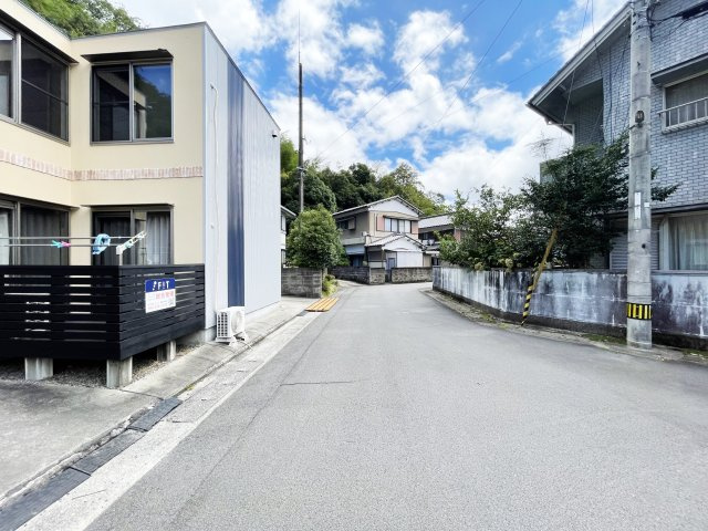 キューブ新貝の周辺