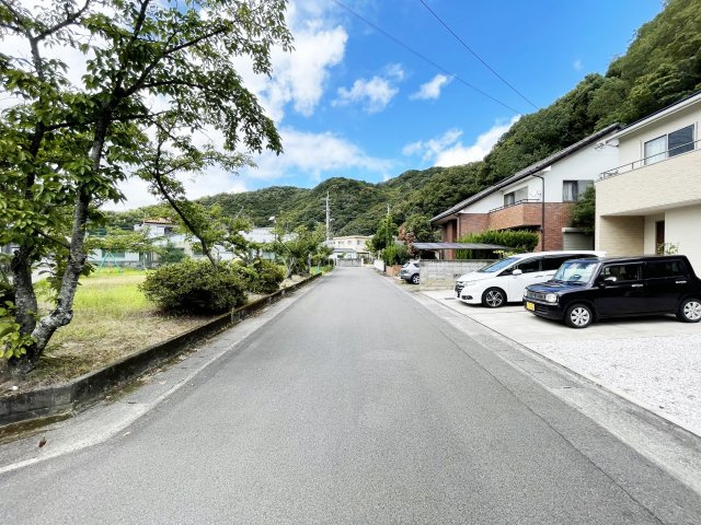 キューブ新貝の周辺