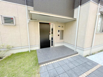 【エントランス】 | グロリアハイツ はびきの A棟