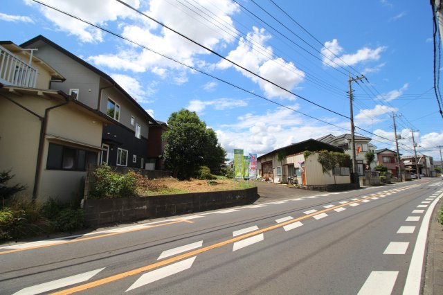 坂戸市中小坂　建築条件なし売地　「鶴ヶ島駅」徒歩33分　敷地97坪の周辺