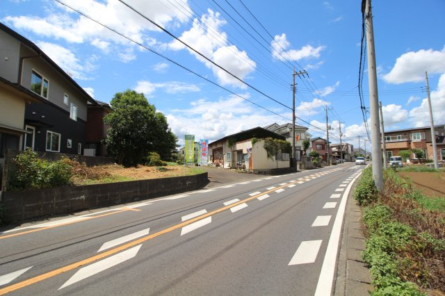 坂戸市中小坂　建築条件なし売地　「鶴ヶ島駅」徒歩33分　敷地97坪の周辺