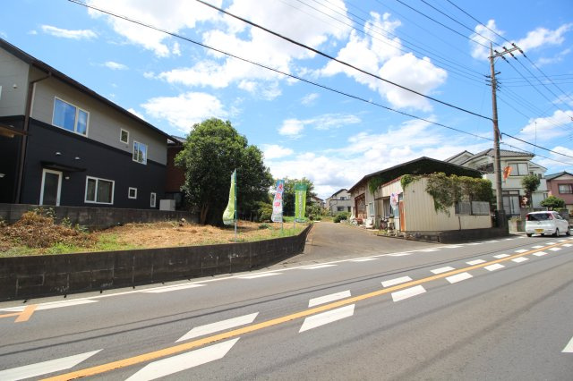 坂戸市中小坂　建築条件なし売地　「鶴ヶ島駅」徒歩33分　敷地97坪の周辺