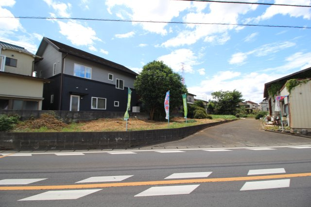 坂戸市中小坂　建築条件なし売地　「鶴ヶ島駅」徒歩33分　敷地97坪の周辺
