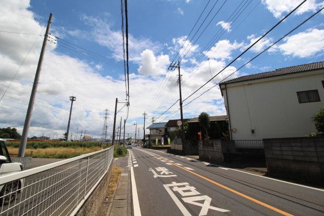 坂戸市中小坂　建築条件なし売地　「鶴ヶ島駅」徒歩33分　敷地97坪の周辺