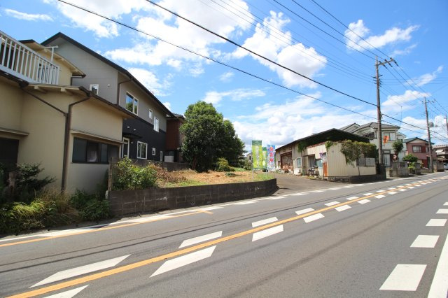 坂戸市中小坂　建築条件なし売地　「鶴ヶ島駅」徒歩33分　敷地97坪の周辺