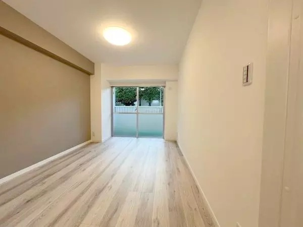 サンハイツ錦糸公園　リ　ノベーション済の洋室