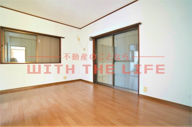 ボヌール荒木【キャンペーン対象物件】の洋室|明るい洋室です