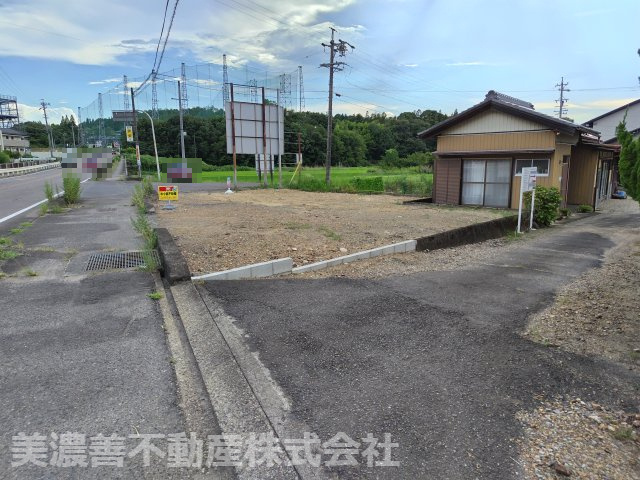 ６１３８６　関市山田土地の外観