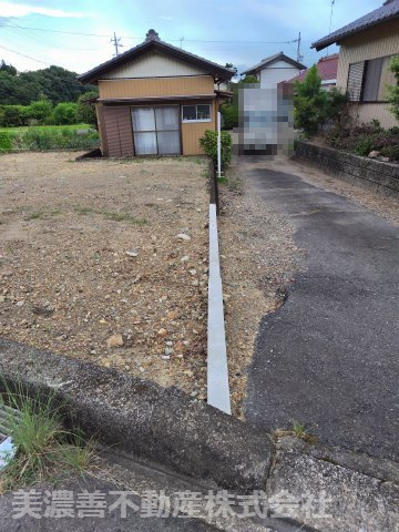 ６１３８６　関市山田土地の外観