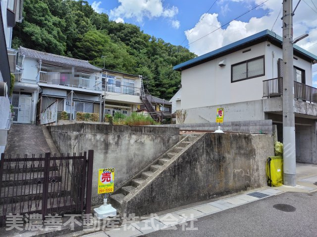 ６１２３０　岐阜市上加納山土地の外観